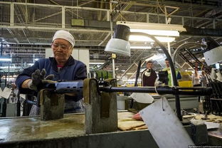 造ak的公司要改行卖衣服