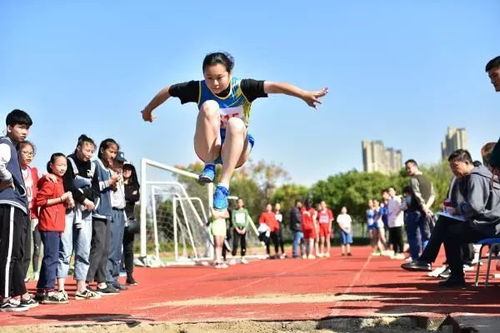 三山区中小学生篮球队在市级比赛中取得优异成绩